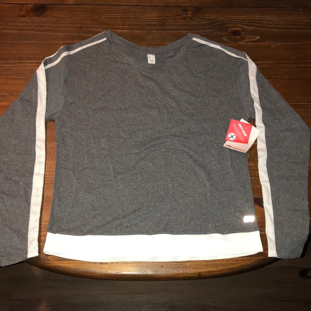 Women’s athletic shirt